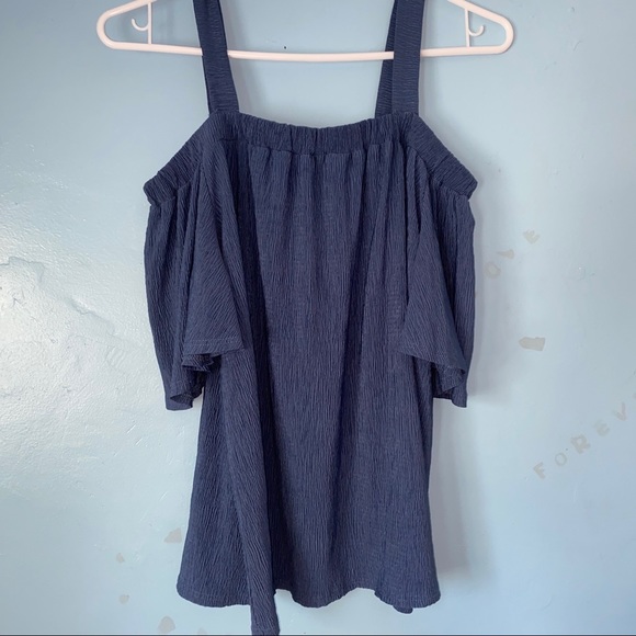 Off the shoulder top - Picture 3 of 6